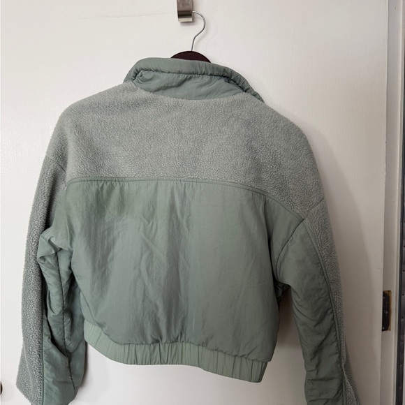 Urban outfitters cropped bomber jacket - Picture 2 of 6